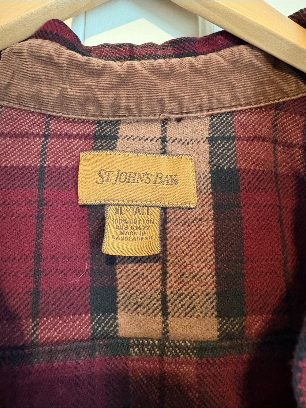 St. John’s Bay Men’s Plaid Flannel Shirt - Picture 3 of 3